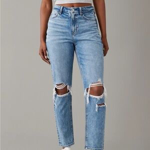 AE Strigid Mom Jeans